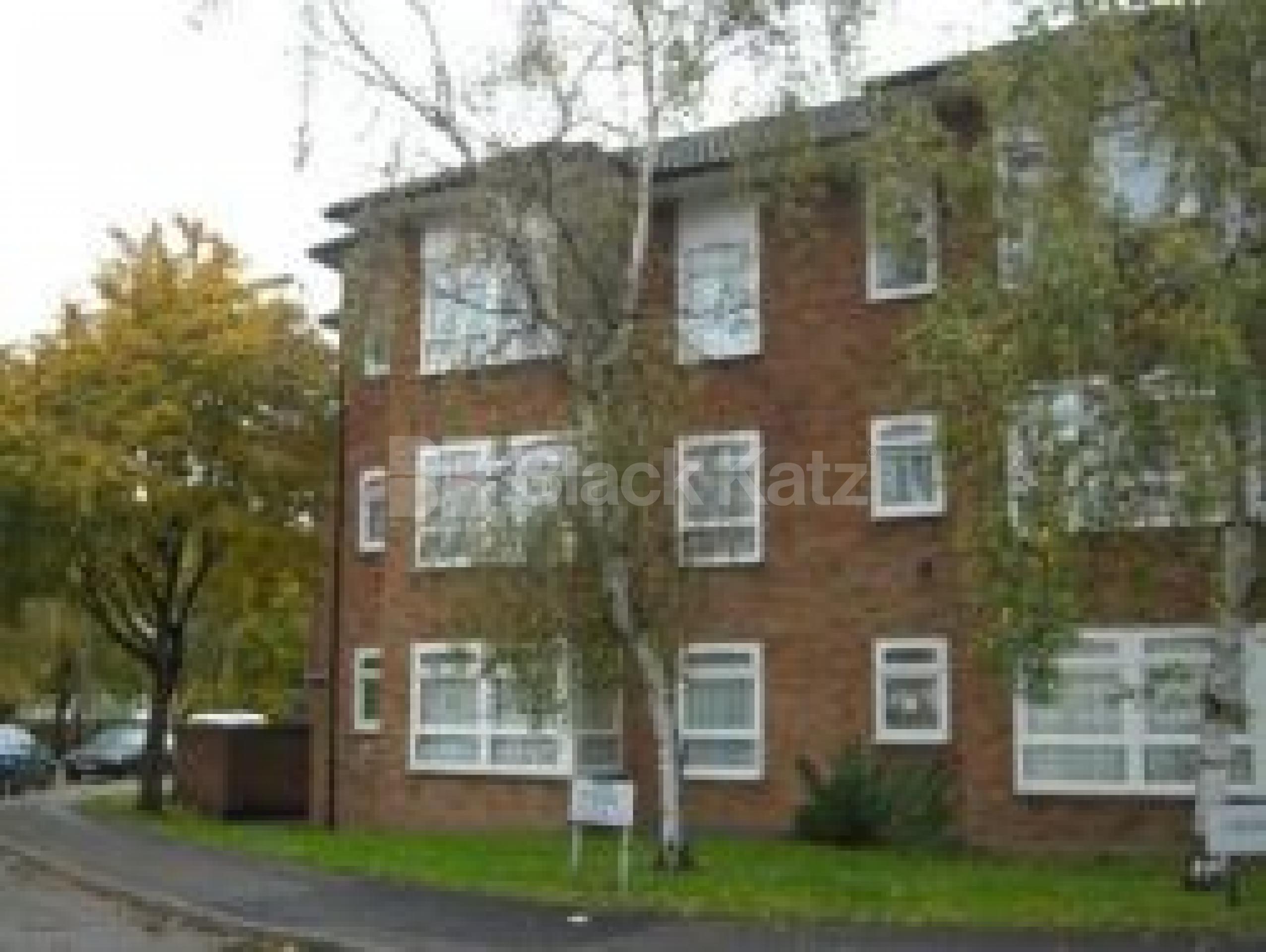 			NEW INSTRUCTION, 1 Bedroom, 1 bath, 1 reception Flat			 Strode Close, MUSWELL HILL N10 N10