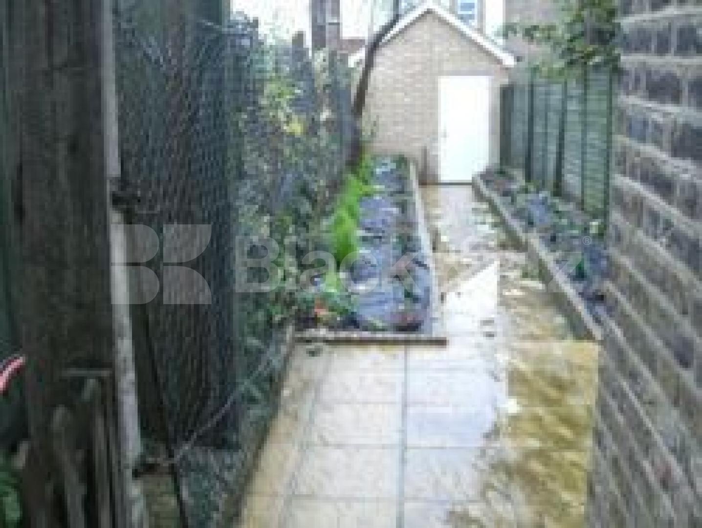 			NEW INSTRUCTION, 2 Bedroom, 1 bath, 1 reception Flat			 Buckingham Road, ALEXANDRA PALACE N22