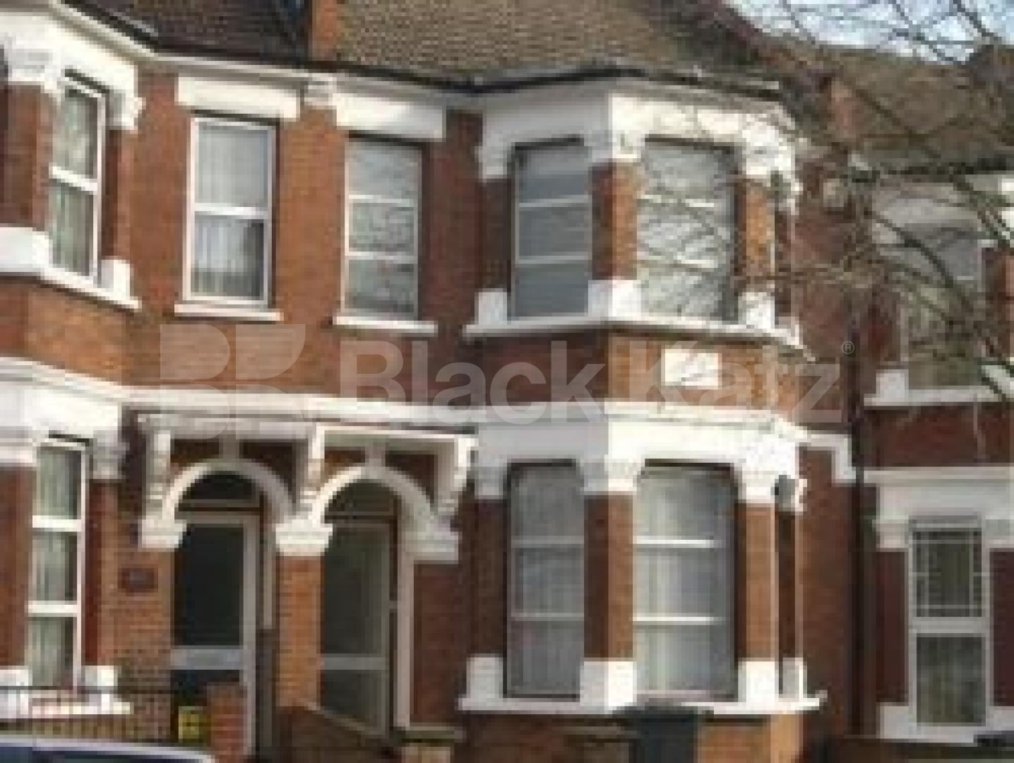 			Inclusive of all bills!, Studio Apartment, 1 bath, 1 reception Flat			 Rathcoole Avenue, CROUCH END N8