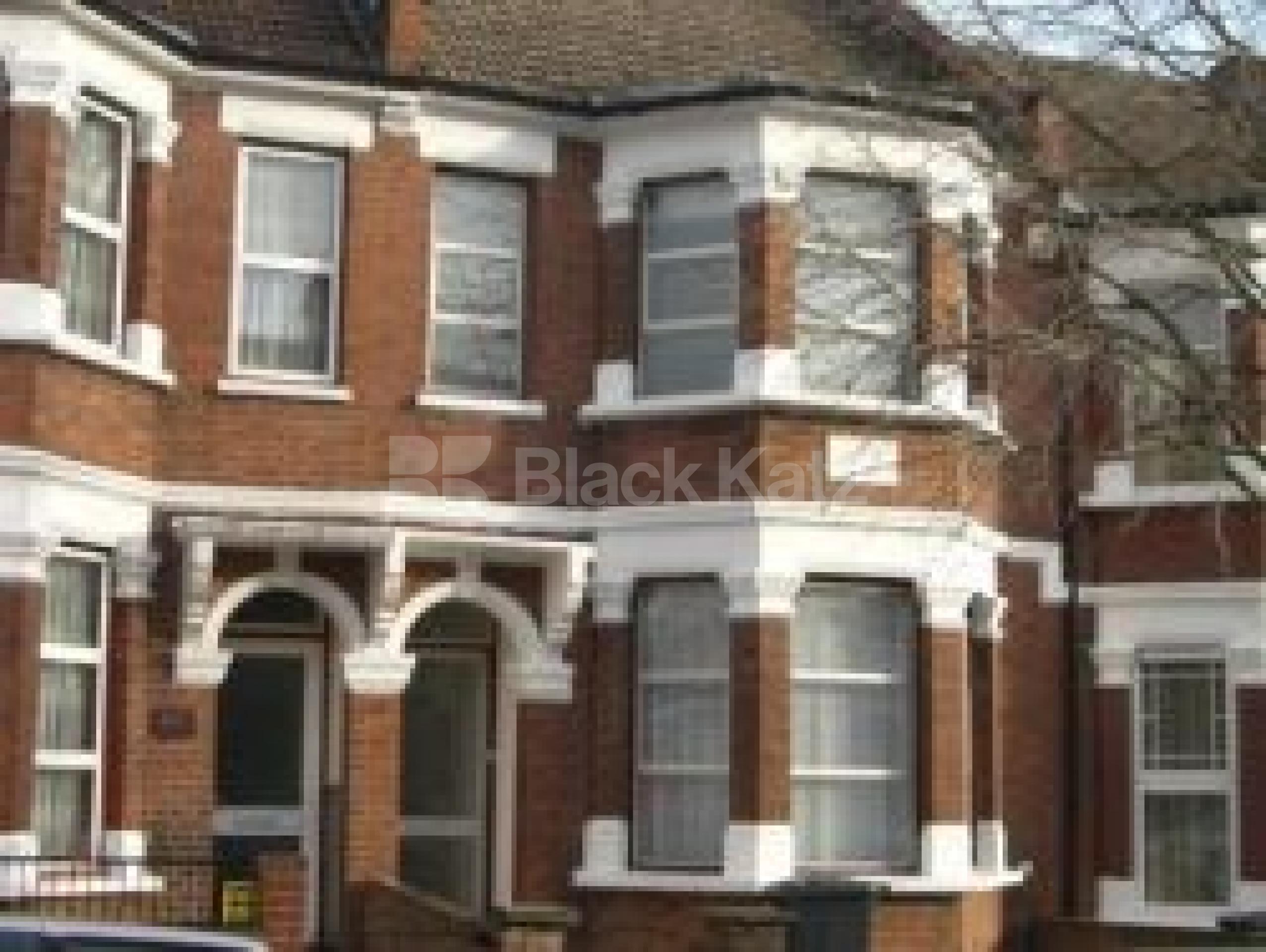 			Inclusive of all bills!, Studio Apartment, 1 bath, 1 reception Flat			 Rathcoole Avenue, CROUCH END N8 N8