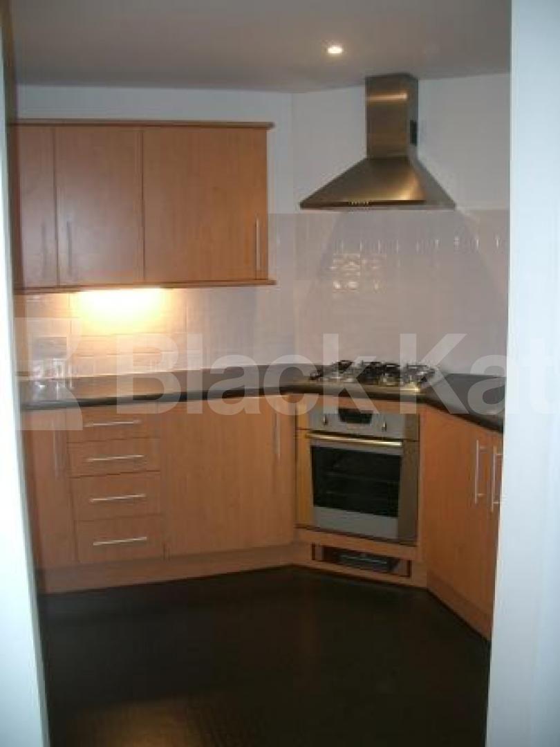 			Modern Development!, 2 Bedroom, 1 bath, 1 reception Flat			 Crown Close, WOOD GREEN