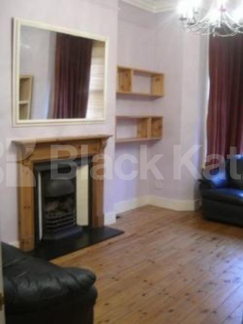 			2 Bedroom, 1 bath, 1 reception Ground Floor Flat			 Glebe Road, CROUCH END N8