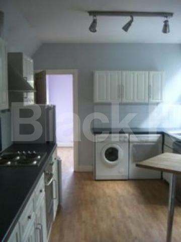 			2 Bedroom, 1 bath, 1 reception Ground Floor Flat			 Glebe Road, CROUCH END N8