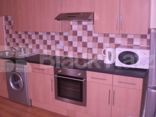 			Stunning !! An absolute must see, 1 Bedroom, 1 bath, 1 reception Flat			 Ferme Park Road, FINSBURY PARK/CROUCH END