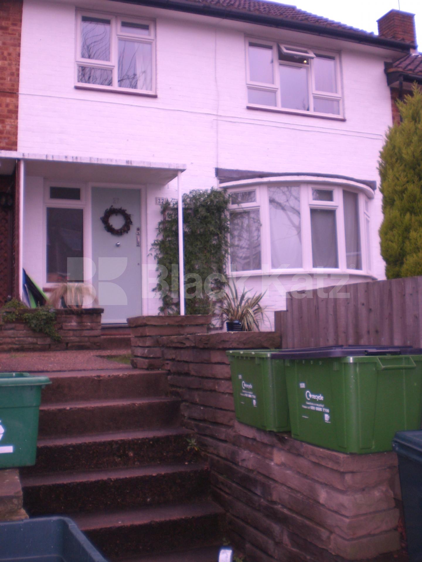 			New Instruction!!!!!!, 3 Bedroom, 1 bath, 1 reception Terraced House			 Quernmore road, Finsbury park / Crouch end / Stroud green N4