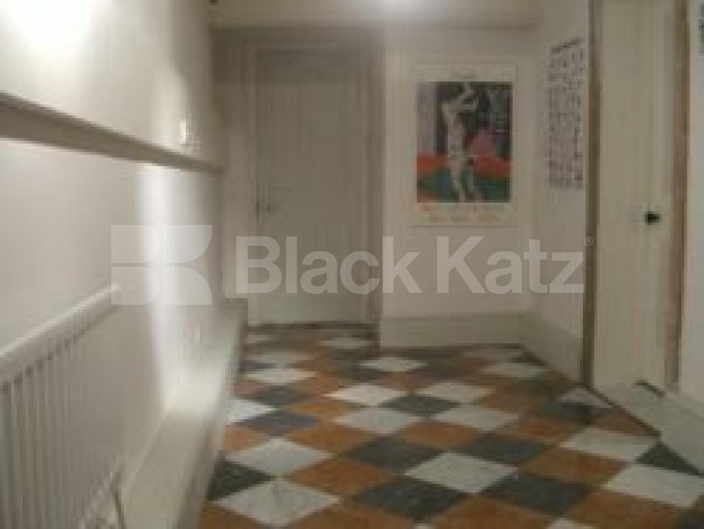 			4 Bedroom, 1 bath, 1 reception Flat			 Crouch Hall Road, CROUCH END N8