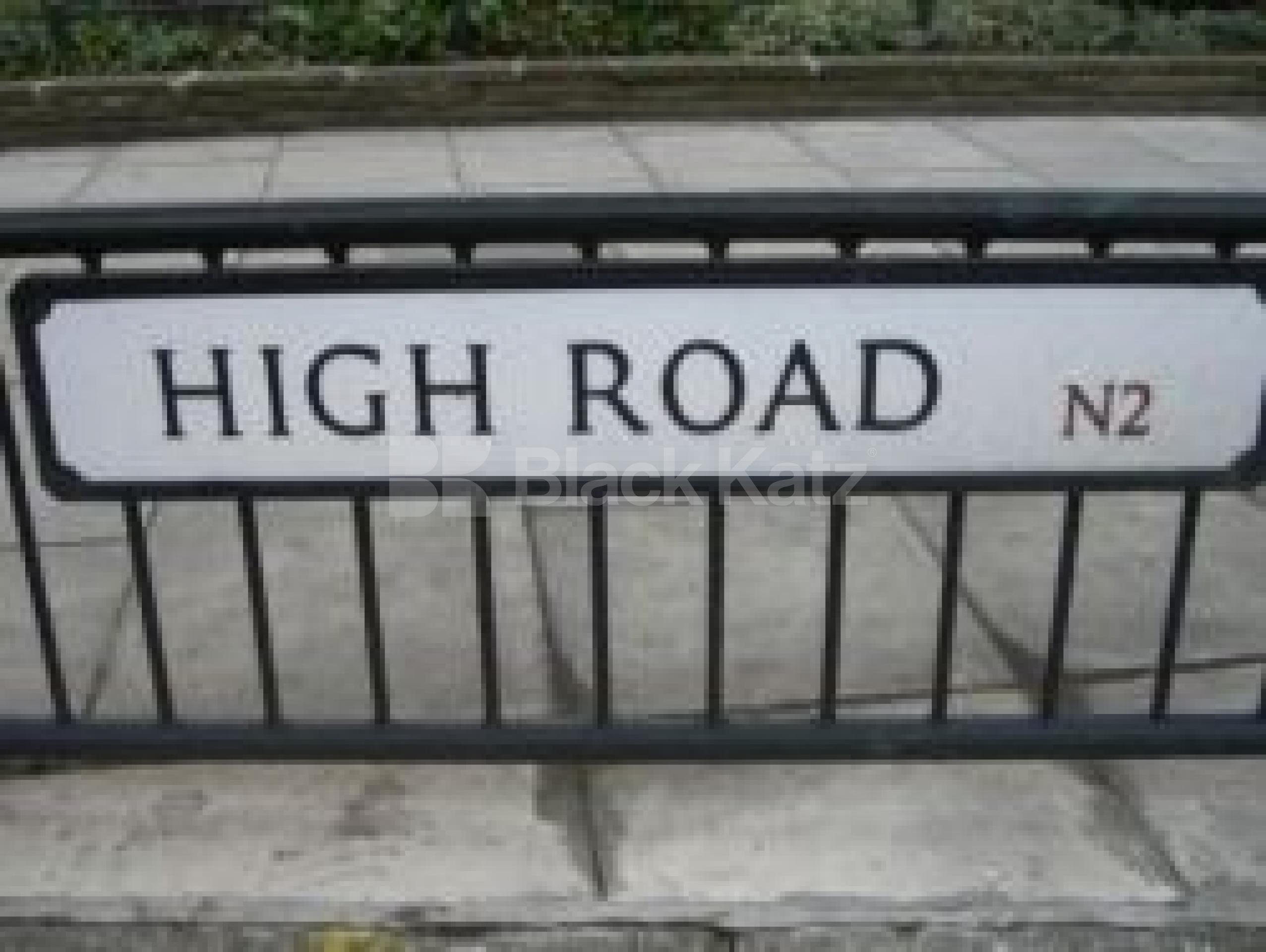 			2 Bedroom, 1 bath, 1 reception Flat			 High Road, EAST FINCHLEY  N2 N2