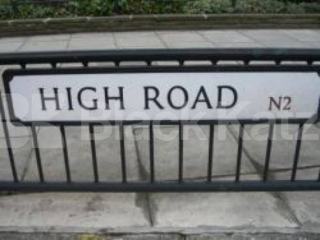 			2 Bedroom, 1 bath, 1 reception Flat			 High Road, EAST FINCHLEY  N2