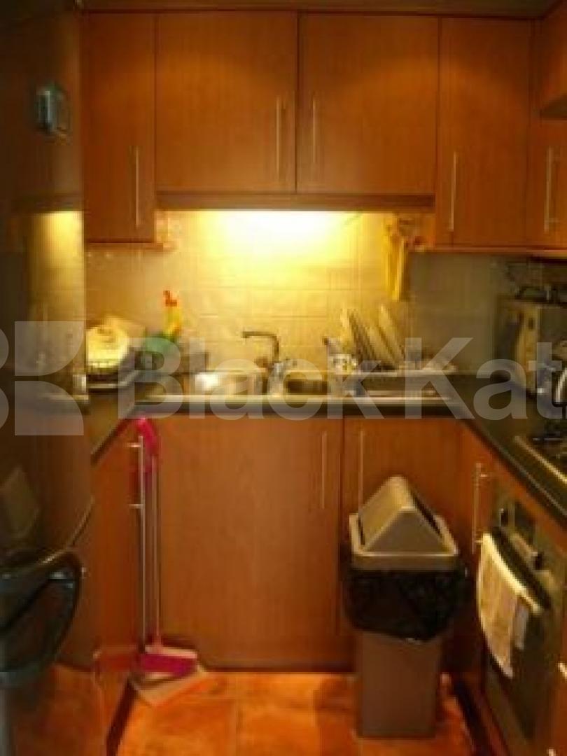 			1 Bedroom, 1 bath, 1 reception Apartment			 Crown close, WOOD GREEN N22