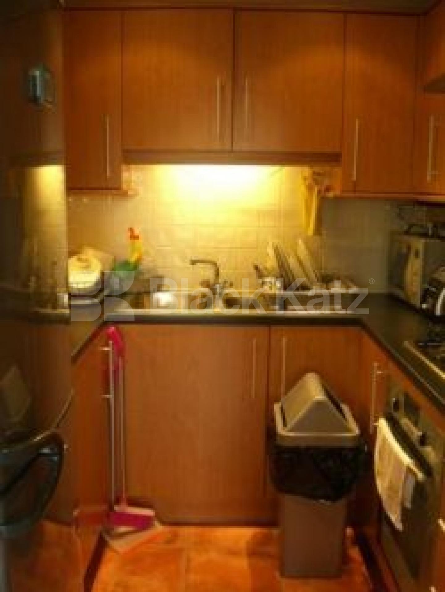 			1 Bedroom, 1 bath, 1 reception Apartment			 Crown close, WOOD GREEN N22 N22