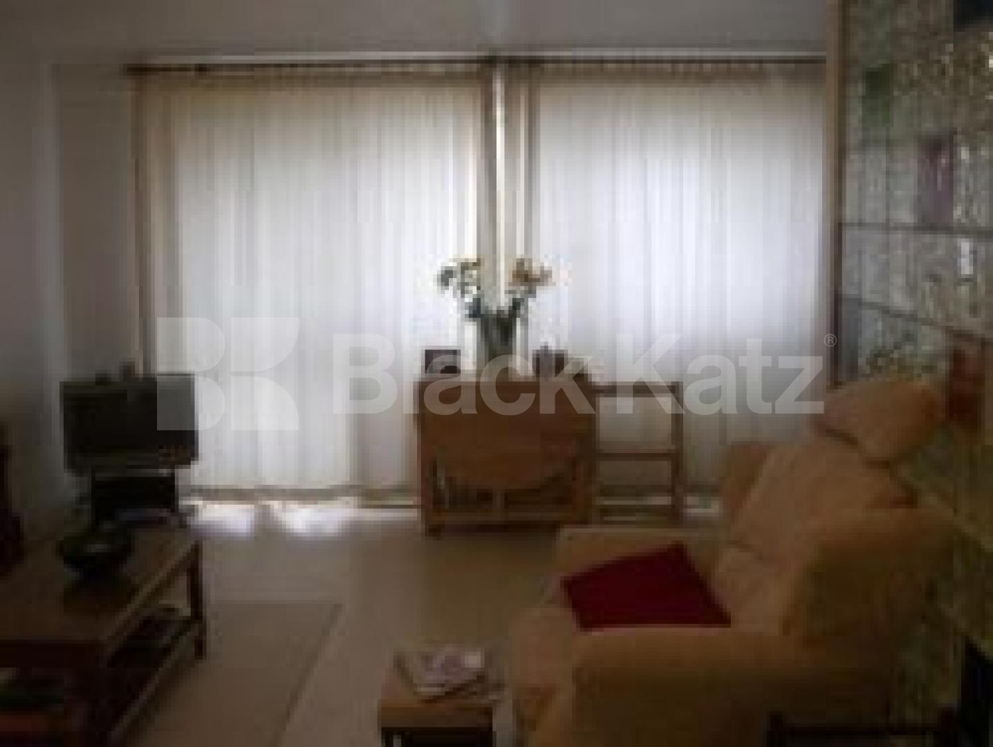 			2 Bedroom, 1 bath, 1 reception Flat			 Church Lane, CROUCH END