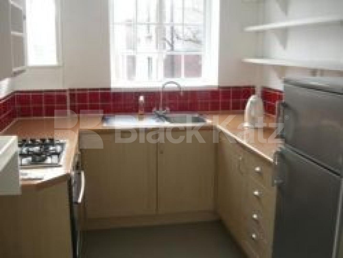 			LET, 1 Bedroom, 1 bath, 1 reception Flat			 Haslemere Road, CROUCH END N8