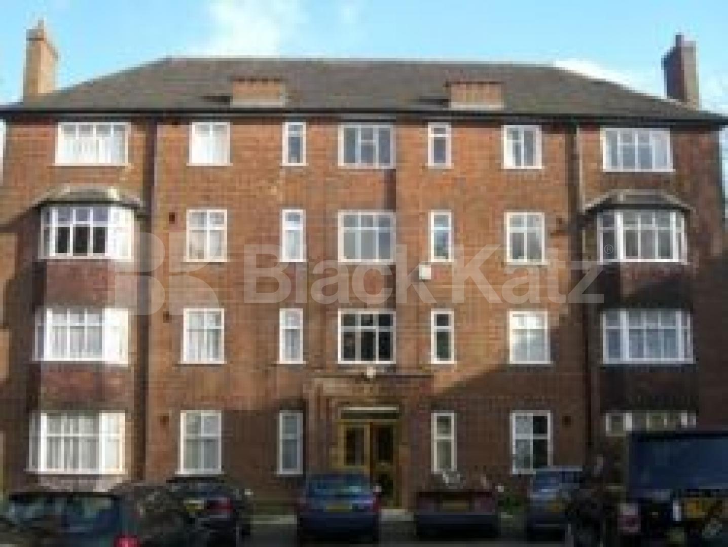 			LET, 1 Bedroom, 1 bath, 1 reception Flat			 Haslemere Road, CROUCH END N8