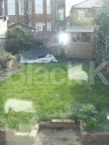 			2 Bedroom, 1 bath, 1 reception Flat			 Arcadian Gardens, WOOD GREEN N22