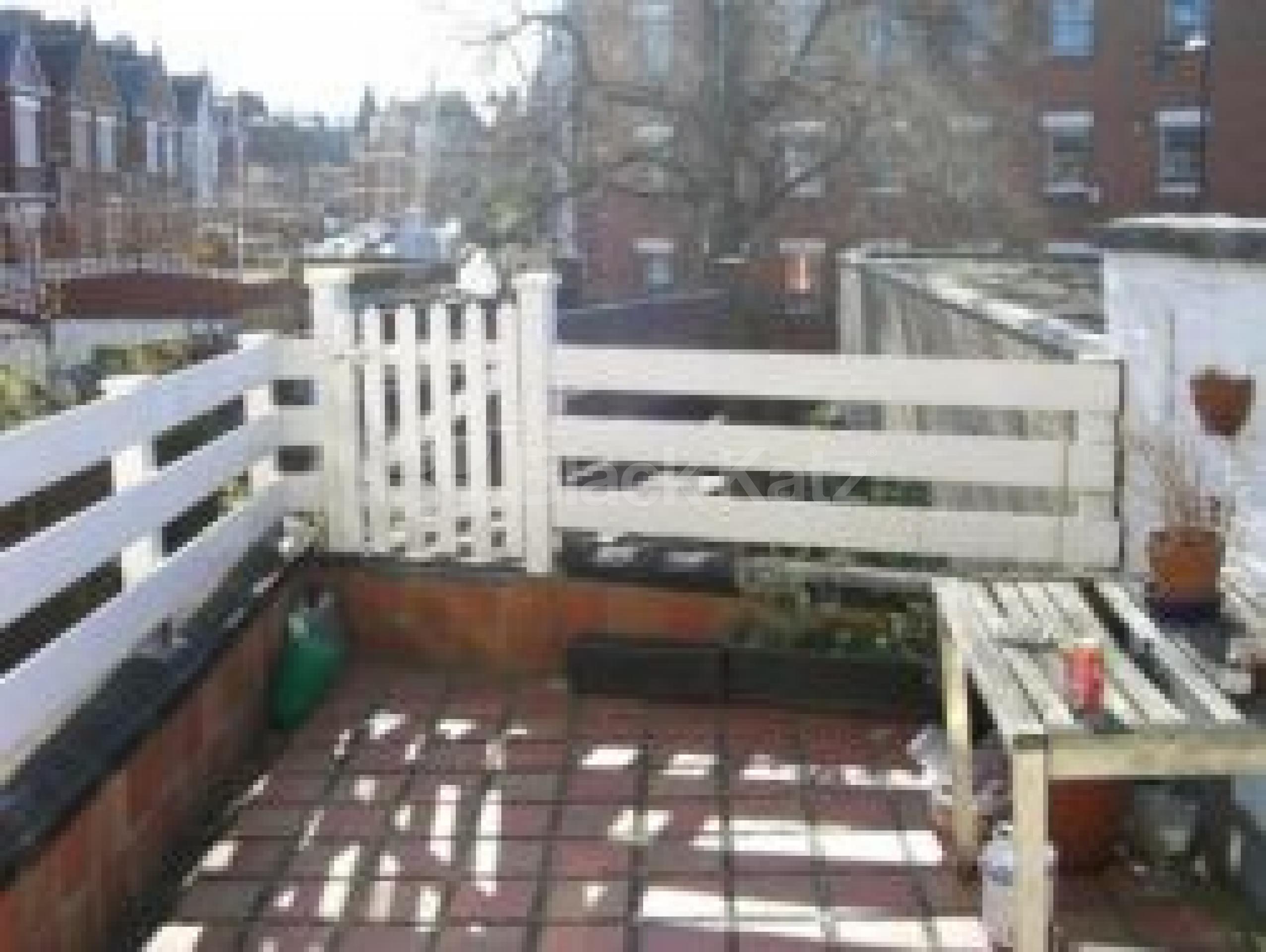 			NEW ON THE MARKET!!!, 3 Bedroom, 1 bath, 1 reception Flat			 Elder Avenue, CROUCH END N8 N8