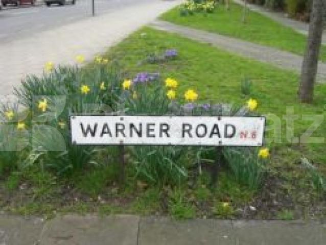 			5 Bedroom, 1 bath, 1 reception Detached House			 Warner Road, CROUCH END