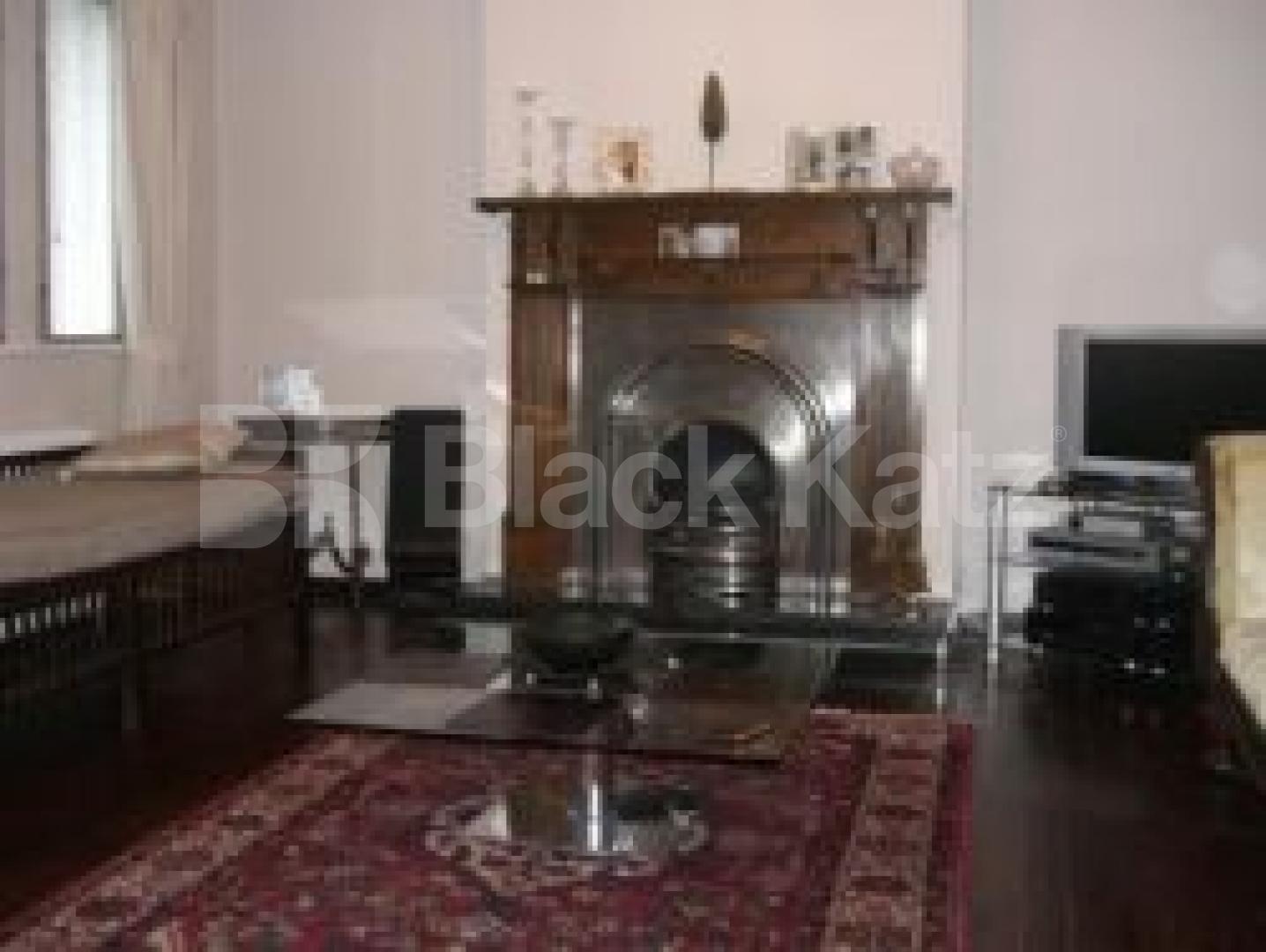 			LET!, 3 Bedroom, 1 bath, 1 reception Ground Floor Maisonette			 Lyttleton Road, EAST FINCHLEY