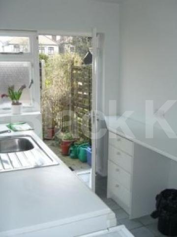 			NEW INSTRUCTION, 1 Bedroom, 1 bath, 1 reception Ground Floor Maisonette			 Parkdale, BOUNDS GREEN N11