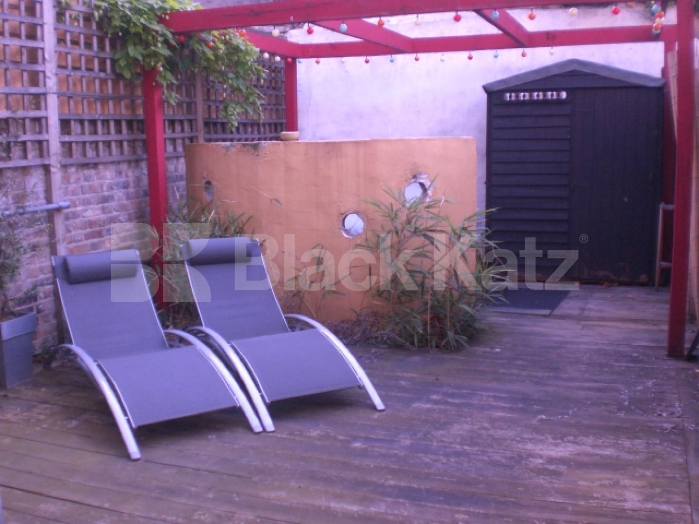 			STUNNING BRAND NEW INSTRUCTION!!!!!, 2 Bedroom, 1 bath, 1 reception Flat			 Cruden street, ANGEL / ISLINGTON GREEN N1