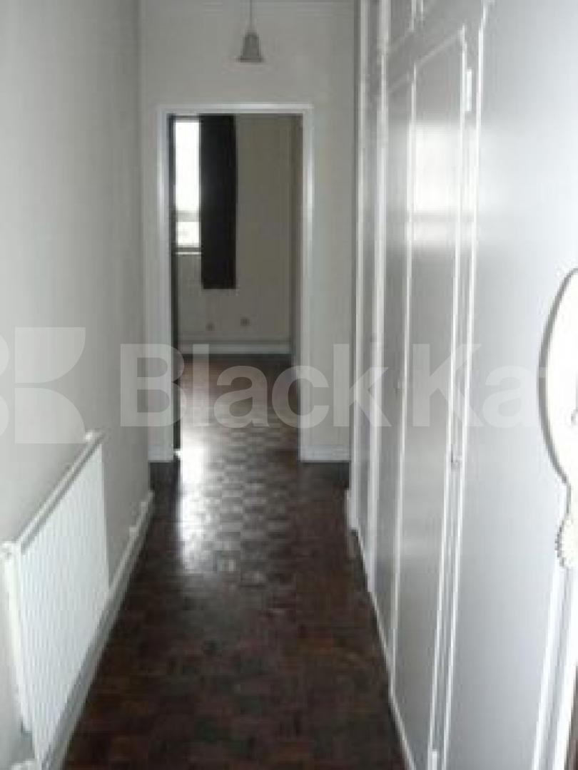 			3 Bedroom, 1 bath, 1 reception Flat			 Sheldon Ave, HIGHGATE N6