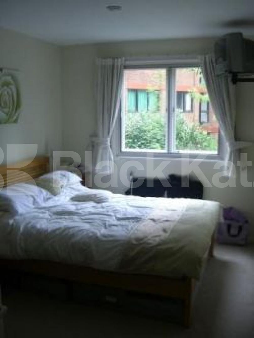 			LET!, 2 Bedroom, 1 bath, 1 reception Flat			 Colwick Close, HIGHGATE N6