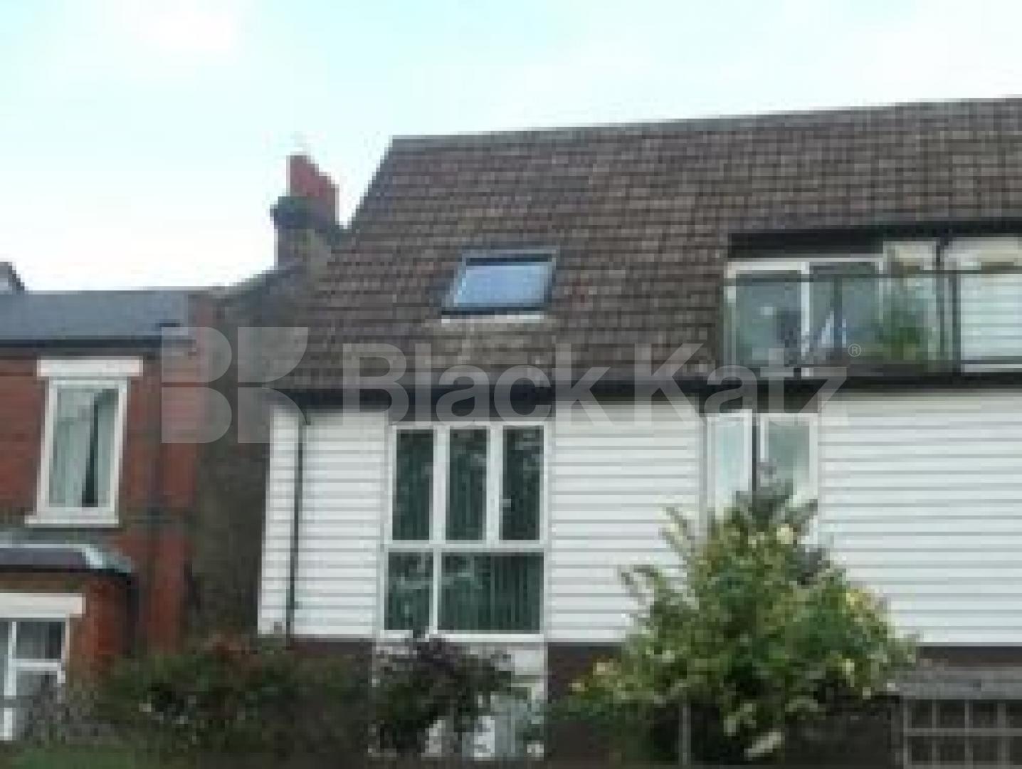 			3 Bedroom, 1 bath, 1 reception Flat			 Pellatt Grove, WOOD GREEN N22