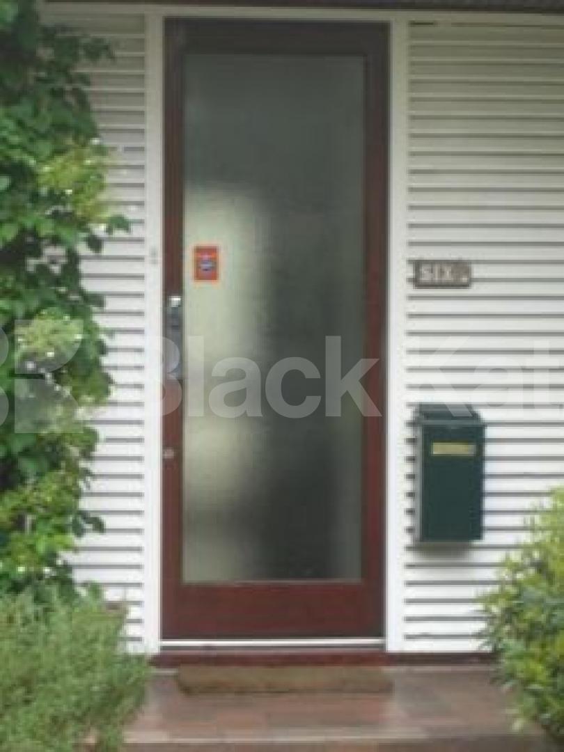 			MUST BE SEEN ASAP, 3 Bedroom, 1 bath, 1 reception Terraced House			 Broadlands Close, HIGHGATE N6