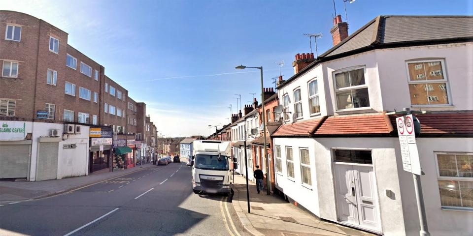 			2 Bedroom, 1 bath, 1 reception Flat			 Cricklewood Lane, CHILDS HILL/GOLDERS GREEN