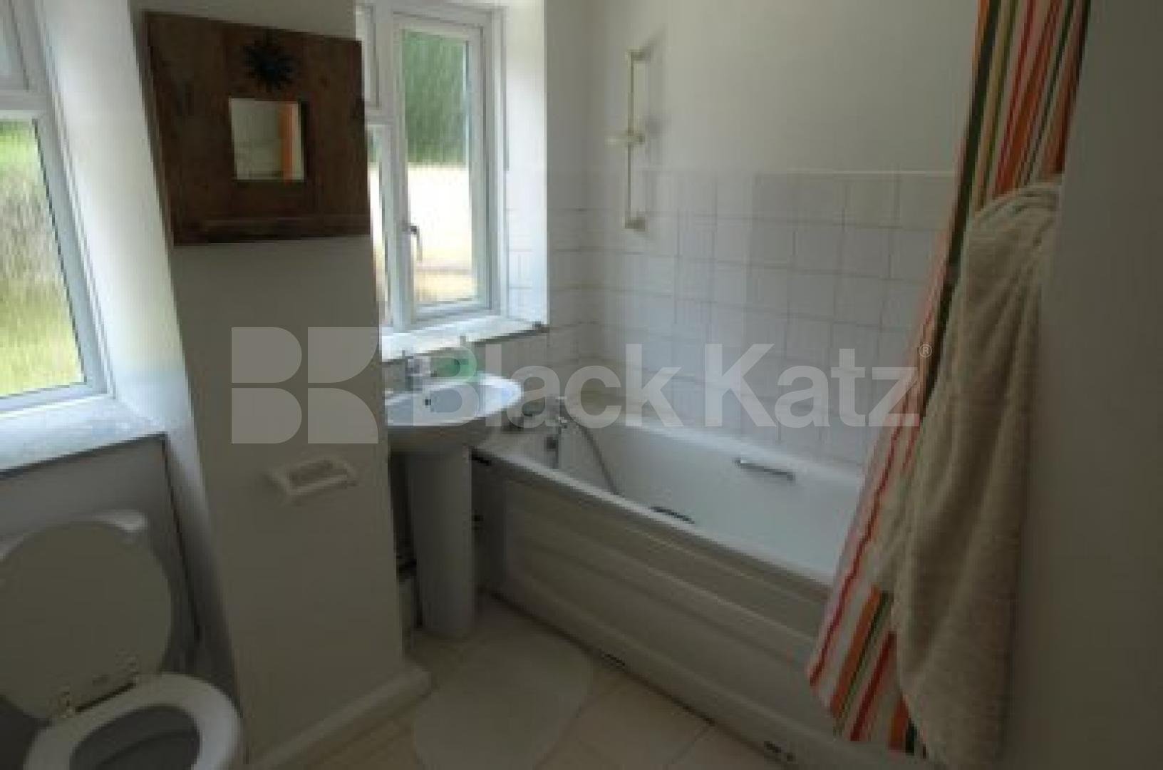 			Patio Garden, 1 Bedroom, 1 bath, 1 reception Ground Floor Flat			 Ashford Avenue, CROUCH END