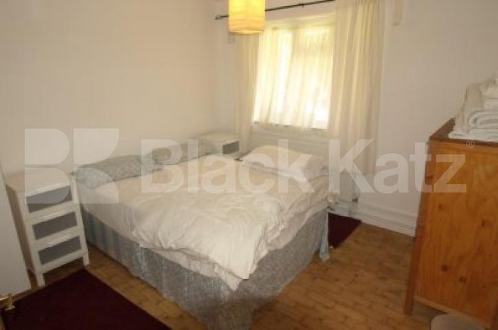 			Patio Garden, 1 Bedroom, 1 bath, 1 reception Ground Floor Flat			 Ashford Avenue, CROUCH END