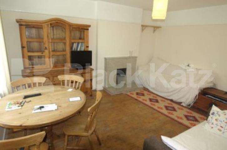 			Patio Garden, 1 Bedroom, 1 bath, 1 reception Ground Floor Flat			 Ashford Avenue, CROUCH END