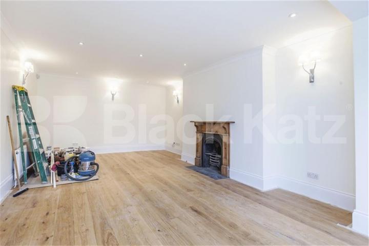 Spacious three double bedroom apartment set within a handsome period conversion Camden Road, Camden Borders 