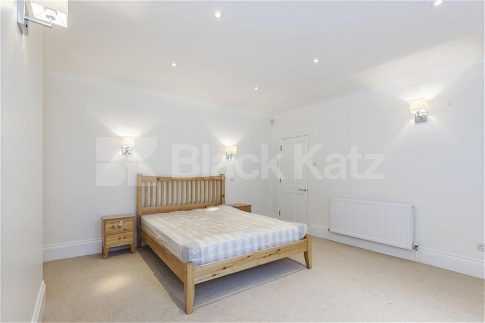 Spacious three double bedroom apartment set within a handsome period conversion Camden Road, Camden Borders 