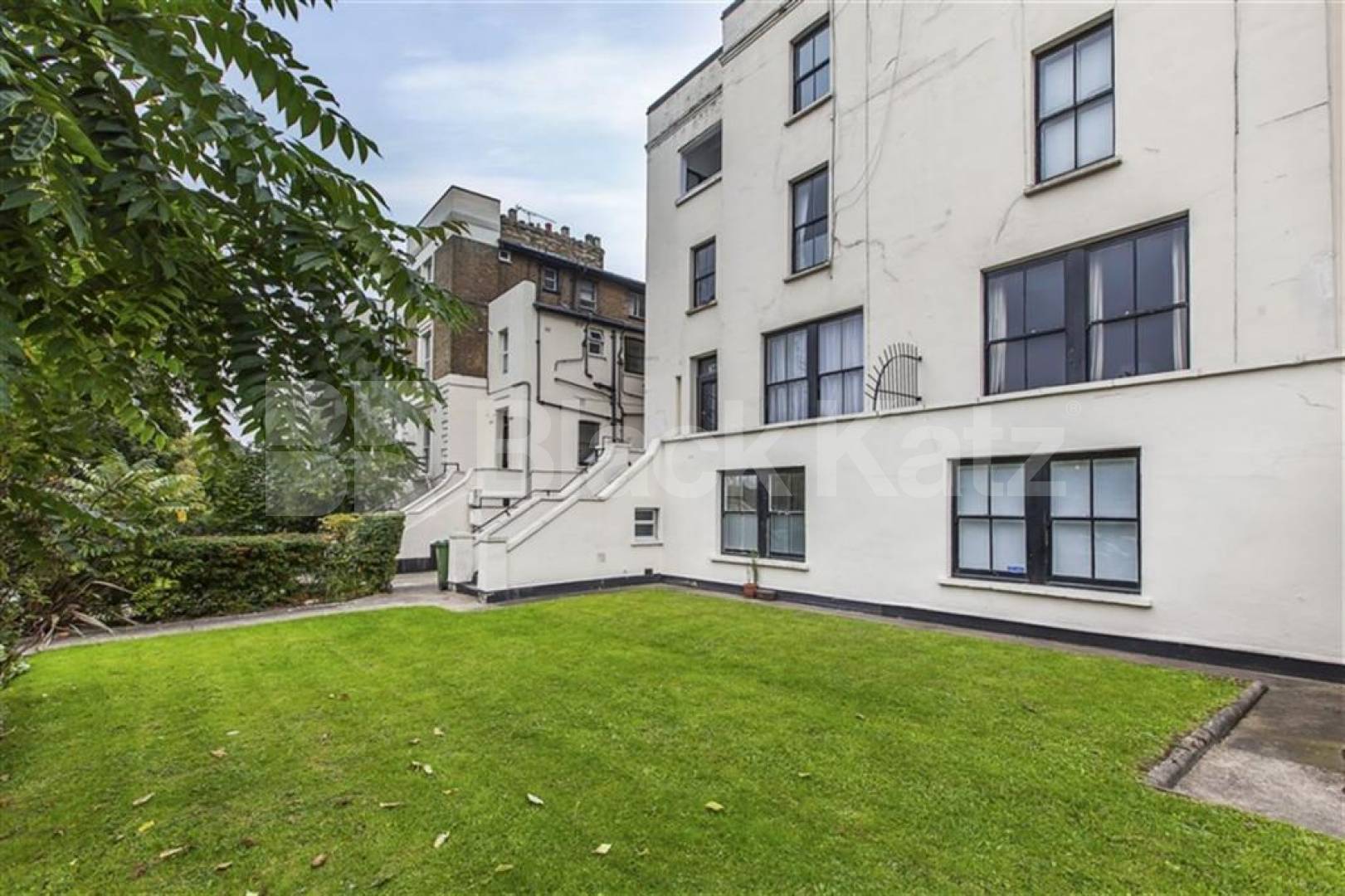 4 bedroom perfect for students or young professionals  Camden Road, Camden Borders 