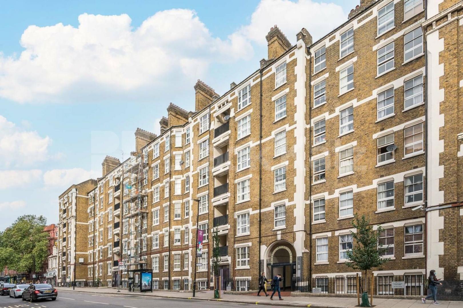 Centrally located in the heart of CLerkenwell close to an abundance of amenities Clerkenwell Road, Clerkenwell