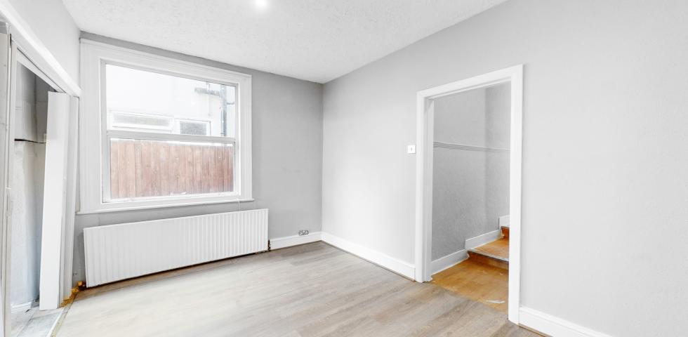 			2 Bedroom, 1 bath, 1 reception Flat			 Chapter Road, WILLESDEN GREEN NW2