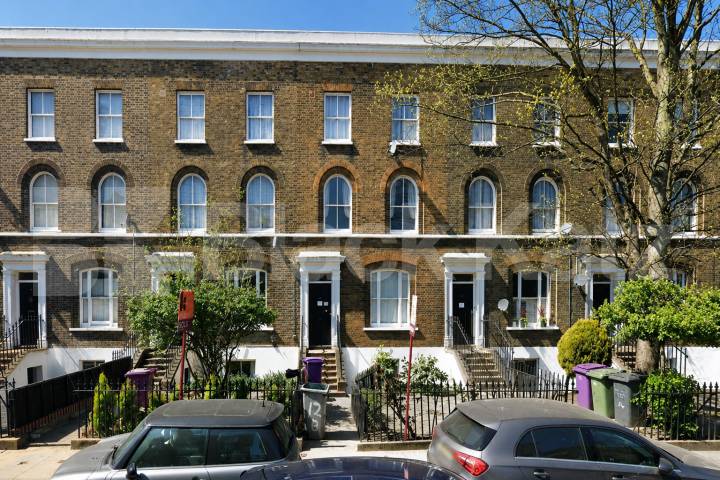 Large Three Bedroom Maisonette with Garden Near Mile End Station Campbell Road, Bow