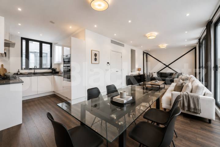 Luxury Four Bedroom Penthouse with Four En-Suites & Balcony, Old Street Old Street , Old Street - Shoreditch