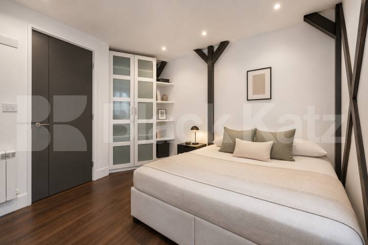 Luxury Four Bedroom Penthouse with Four En-Suites & Balcony, Old Street Old Street , Old Street - Shoreditch