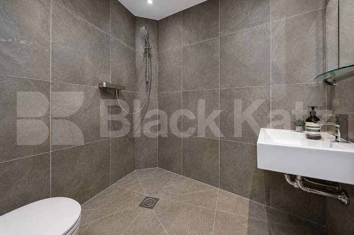 Luxury Four Bedroom Penthouse with Four En-Suites & Balcony, Old Street Old Street , Old Street - Shoreditch