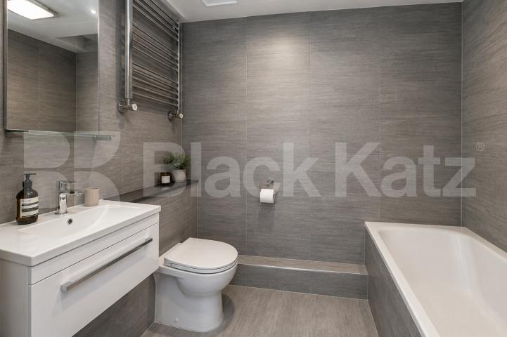 Luxury Four Bedroom Penthouse with Four En-Suites & Balcony, Old Street Old Street , Old Street - Shoreditch