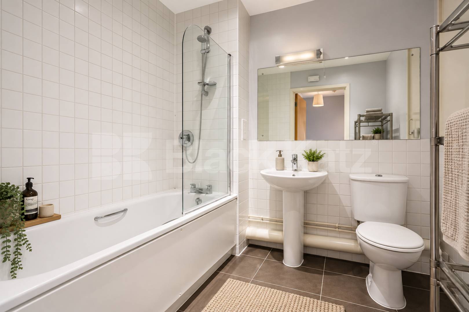 Modern One Bedroom Apartment with Private Balcony – Westpoint Apartments, N8 Clarendon Road, Hornsey