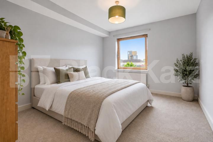 Modern One Bedroom Apartment with Private Balcony – Westpoint Apartments, N8 Clarendon Road, Hornsey