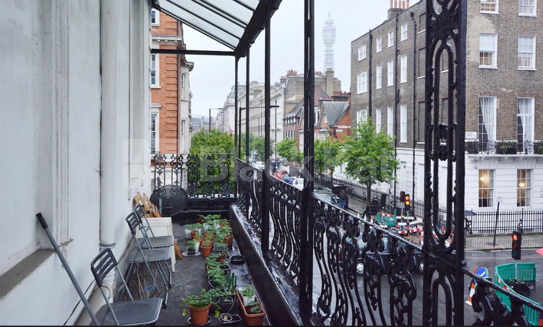 			LARGE 2 / 3 BED BY REGENTS PARK! , 3 Bedroom, 1 bath, 1 reception Flat			 Harley Street, REGENTS PARK/BAKER STREET 