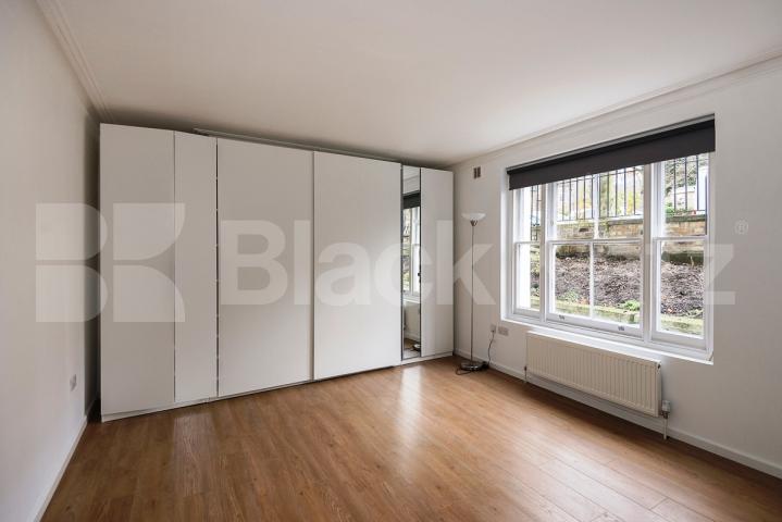 			NEWLY REFURBISHED LARGE 1- 2 BED WITH GARDEN, 2 Bedroom, 1 bath, 1 reception Flat			 Dartmouth Park Road, KENTISH TOWN / DARTMOUTH PARK