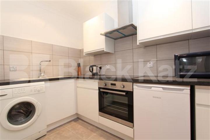 			NEW INSTRUCTION!, 1 Bedroom, 1 bath, 1 reception Flat			 Devonshire Terrace, HYDE PARK