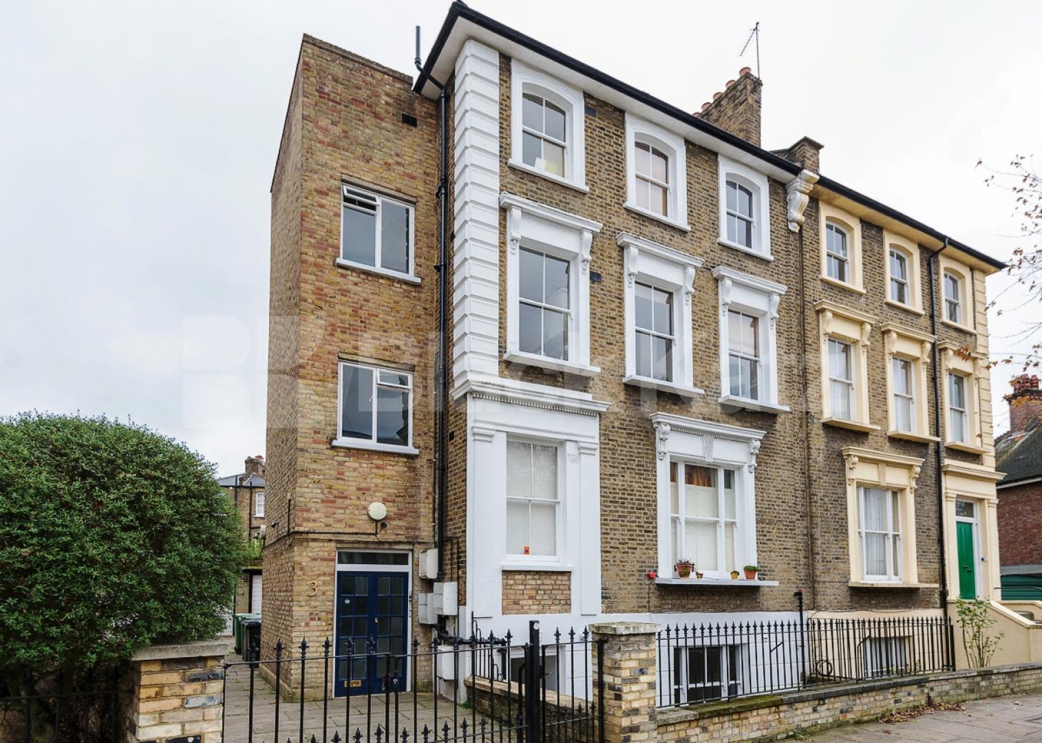 			NEWLY REFURBISHED LARGE 1- 2 BED WITH GARDEN, 2 Bedroom, 1 bath, 1 reception Flat			 Dartmouth Park Road, KENTISH TOWN / DARTMOUTH PARK
