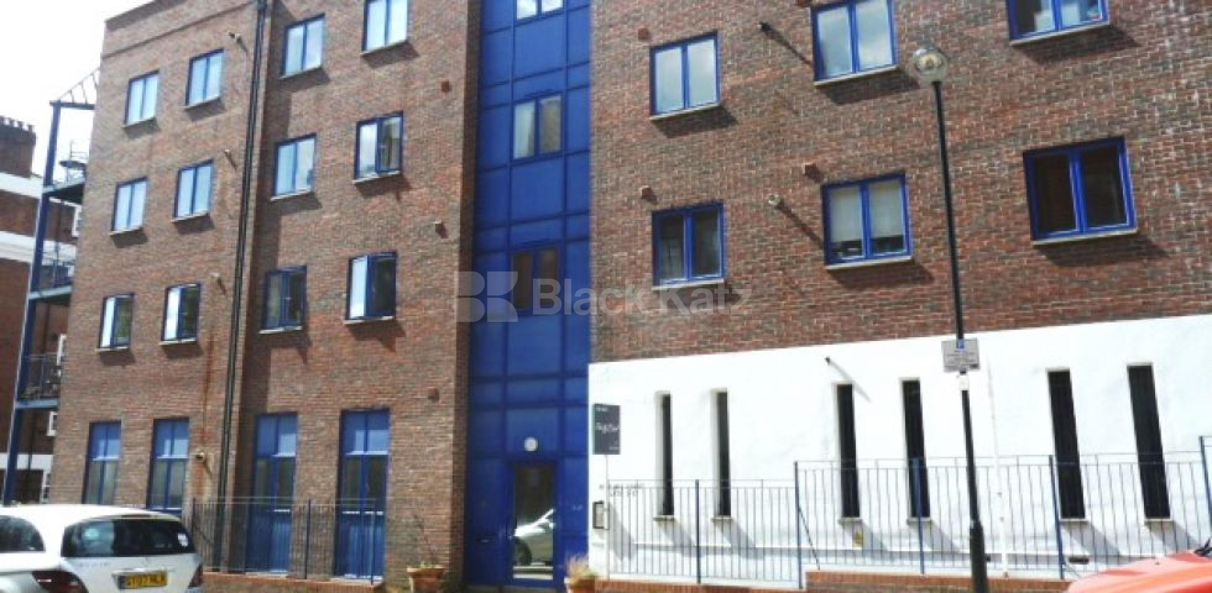 			PERFECT FOR 3 SHARERS!, 2 Bedroom, 1 bath, 1 reception Flat			 Margery Street, RUSSELL SQUARE WC1X