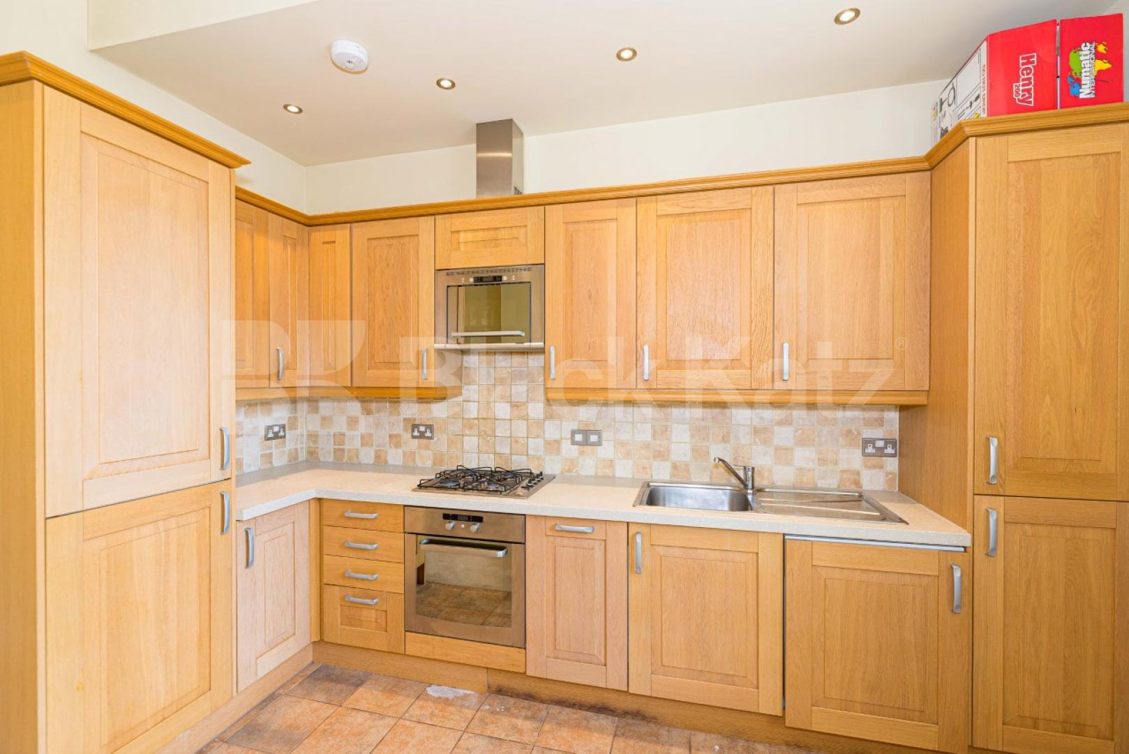 			LET, 2 Bedroom, 1 bath, 1 reception Apartment			 Lupus Street, Pimlico