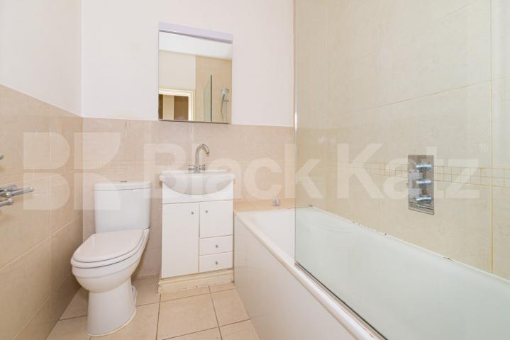 			LET, 2 Bedroom, 1 bath, 1 reception Apartment			 Lupus Street, Pimlico